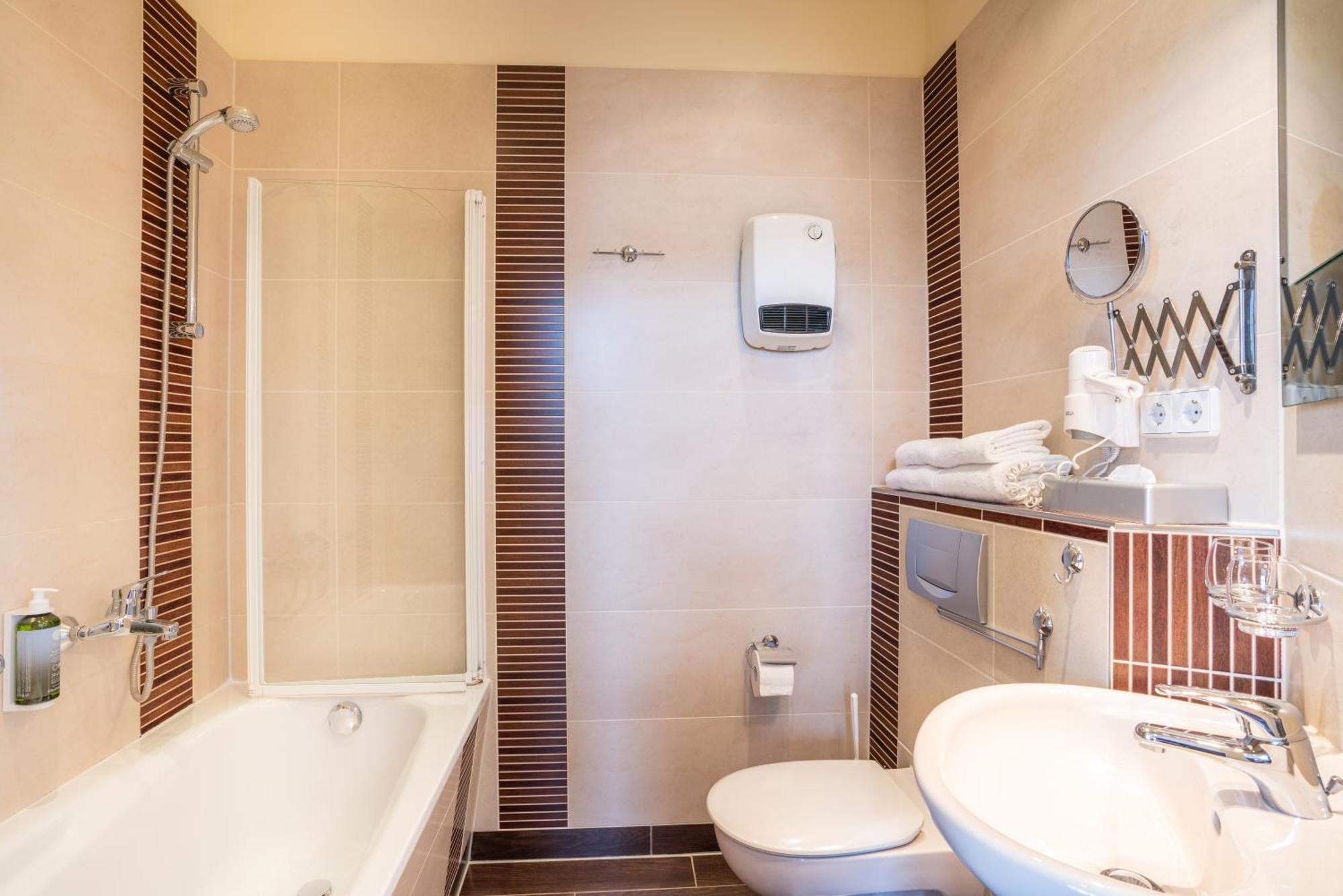 Hotel Buchenpark Херингсдорф Стая снимка